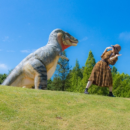 笠岡市 恐竜公園 ティラノサウルス